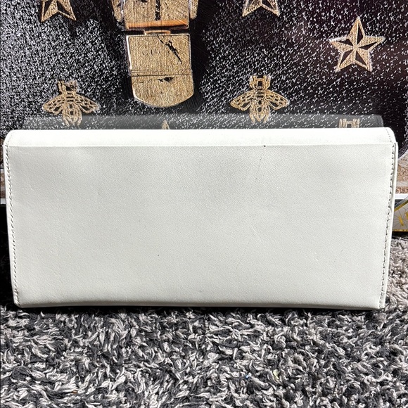 Elegant Vintage Givenchy Lizard White and Cream Women's Clutch/Wallet Kisslock - Picture 12 of 16